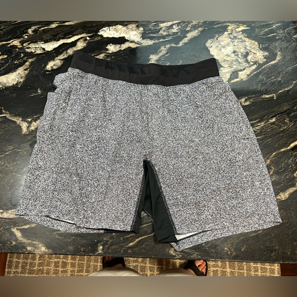 Men’s Lululemon Shorts Size Large
